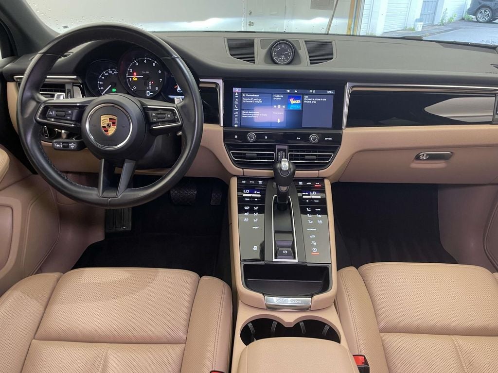 2023 Porsche Macan Base