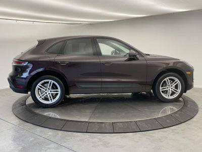 2023 Porsche Macan Base