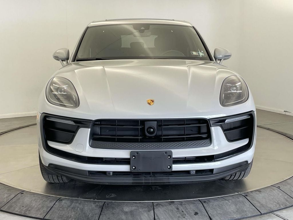 2023 Porsche Macan Base