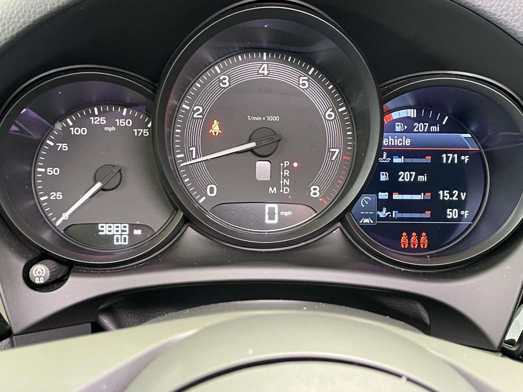 2025 Porsche Macan Base