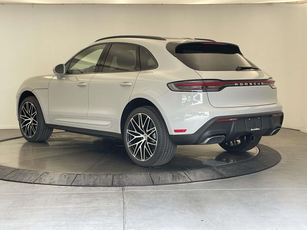 2026 Porsche Macan Base