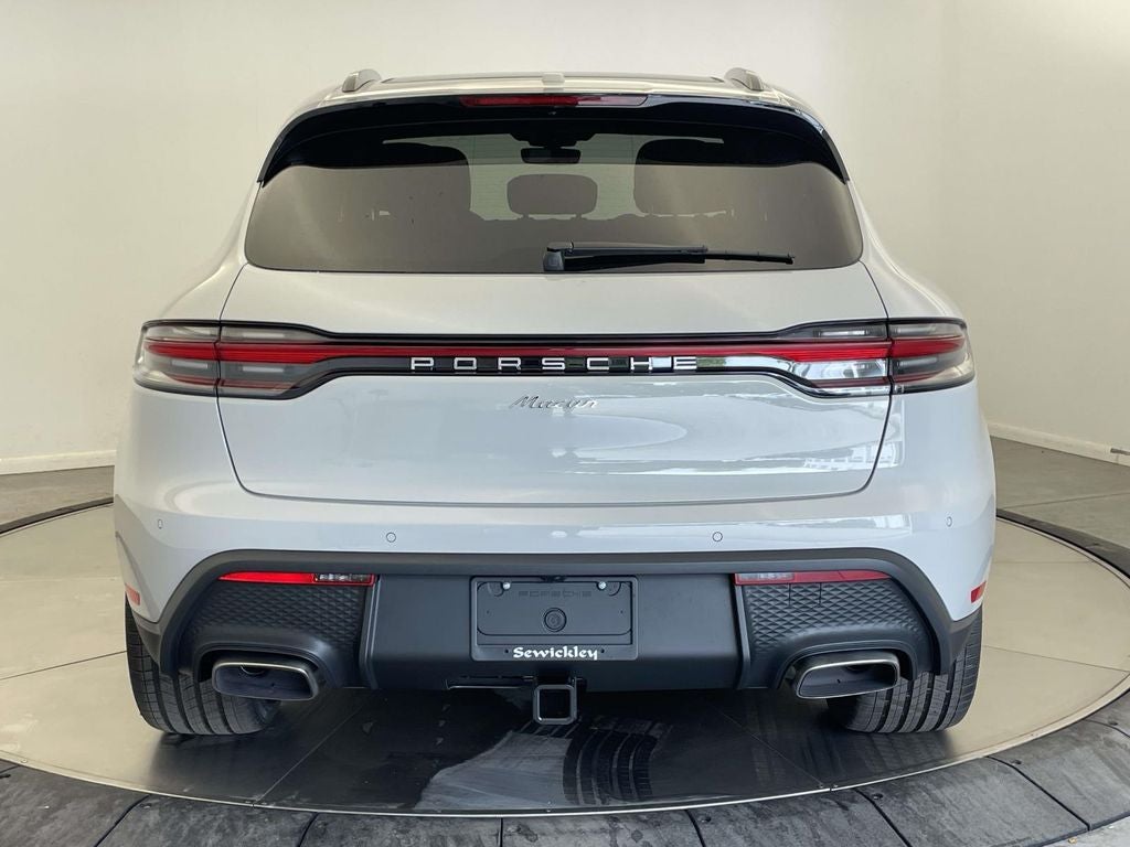 2026 Porsche Macan Base
