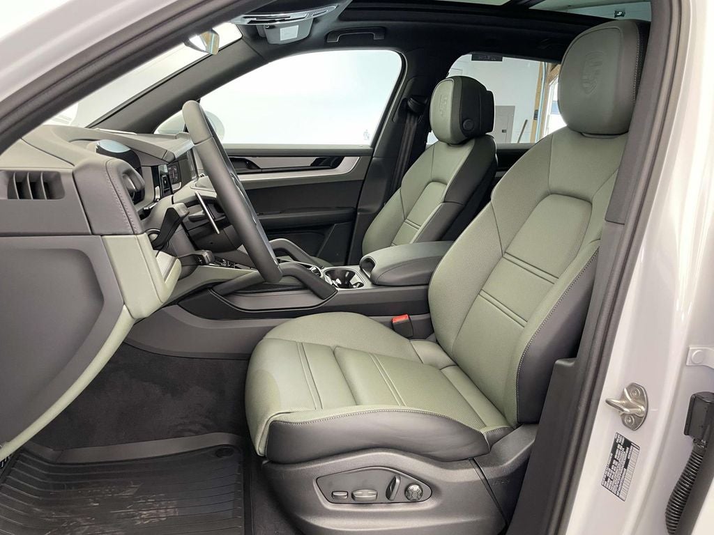 2026 Porsche Cayenne Base