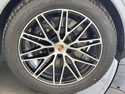 2026 Porsche Cayenne Base