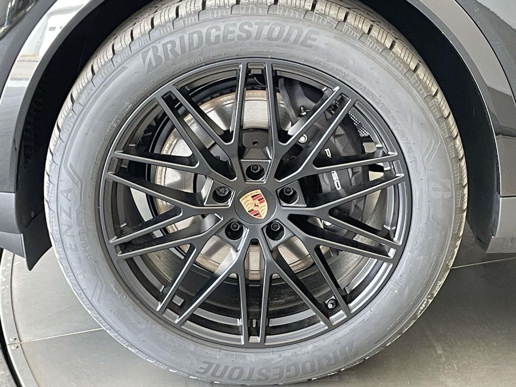 2026 Porsche Cayenne Base