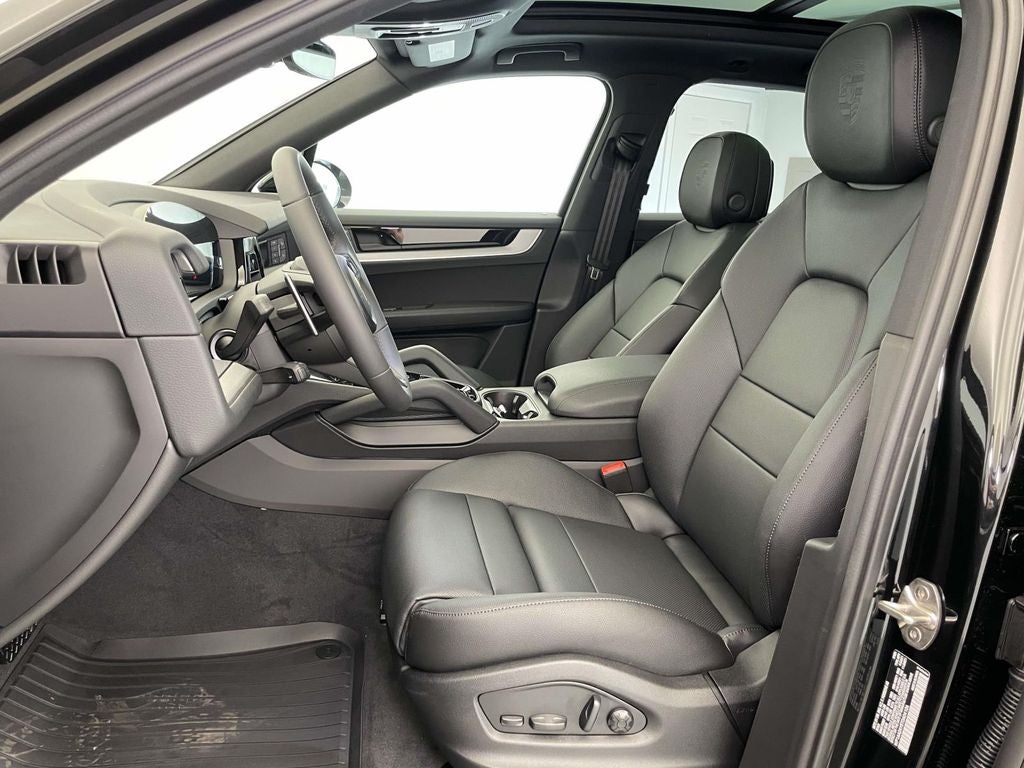 2026 Porsche Cayenne Base