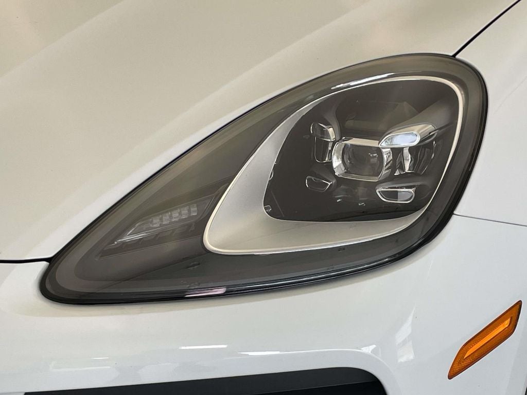 2023 Porsche Cayenne Base