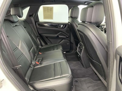 2023 Porsche Cayenne Base
