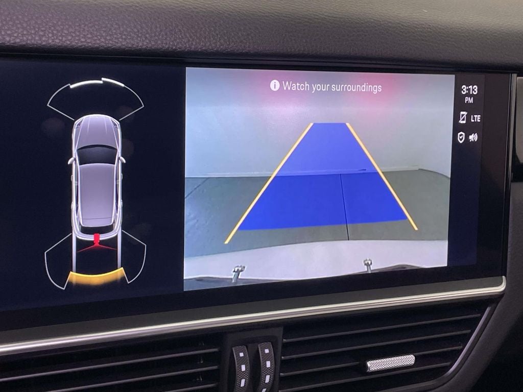 2023 Porsche Cayenne Base