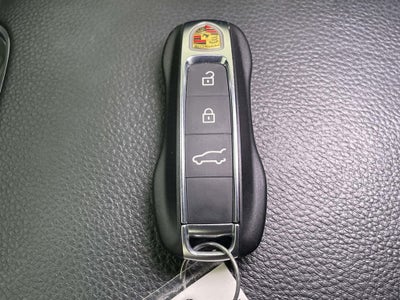 2023 Porsche Cayenne Base