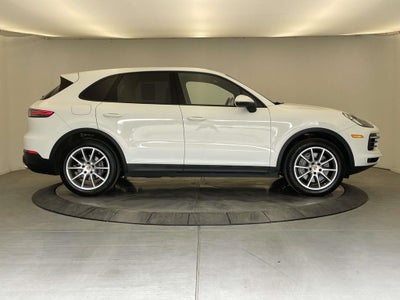 2023 Porsche Cayenne Base