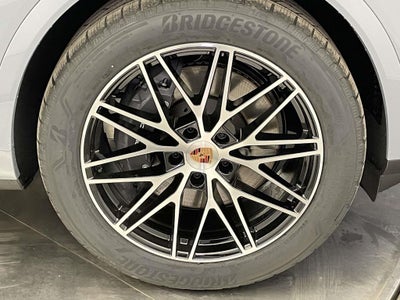 2026 Porsche Cayenne Base