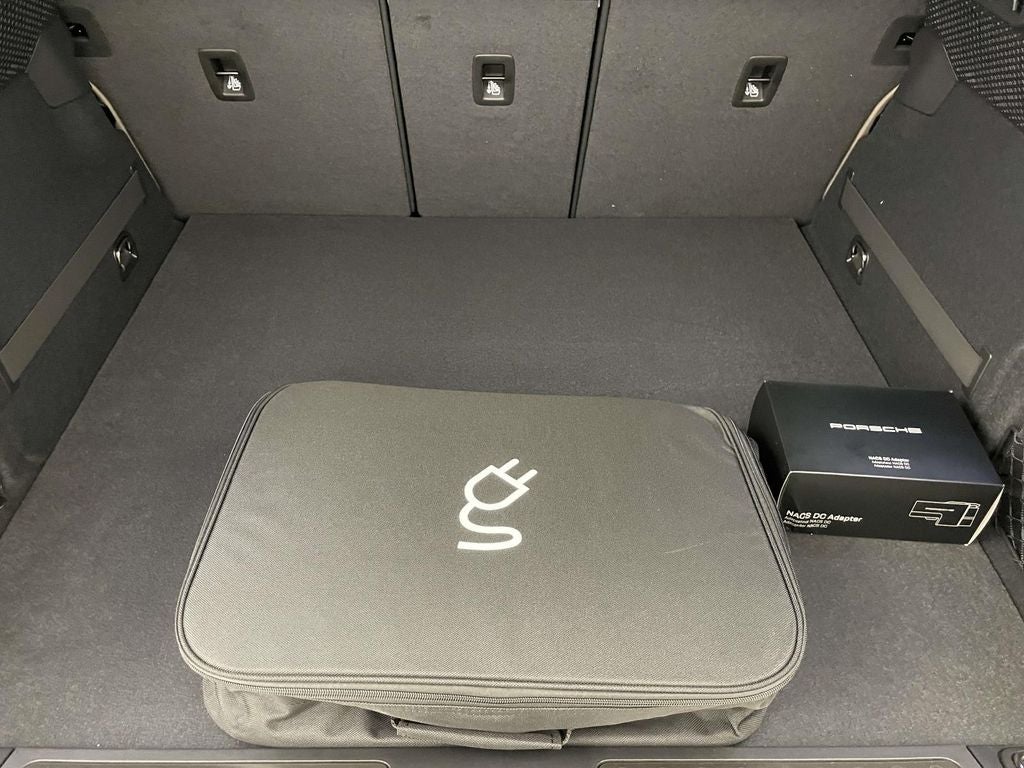 2026 Porsche Macan Electric 4