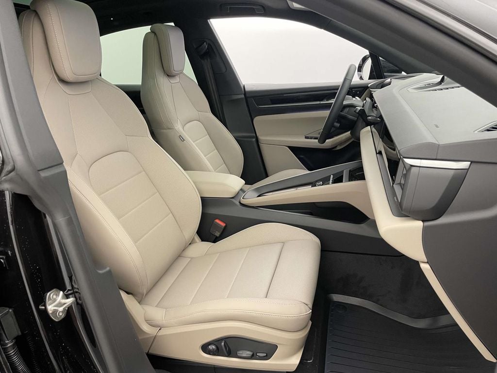 2026 Porsche Macan Electric 4