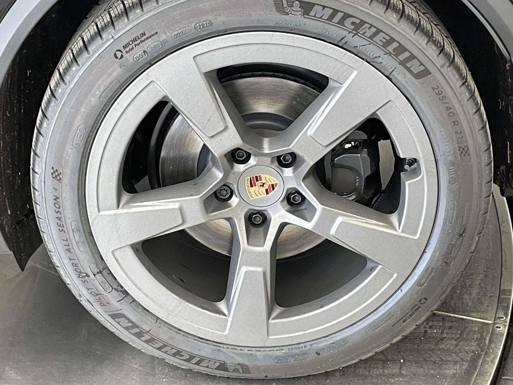 2025 Porsche Macan Electric 4