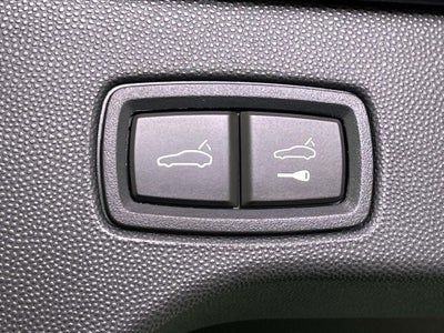 2025 Porsche Macan Electric 4