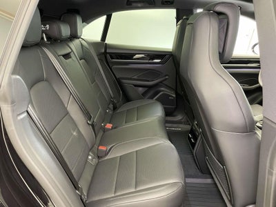 2025 Porsche Macan Electric 4