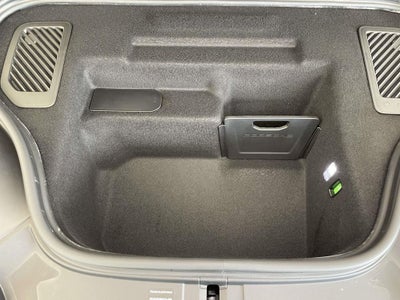 2025 Porsche Macan Electric 4