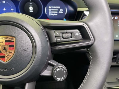 2025 Porsche Macan Electric 4