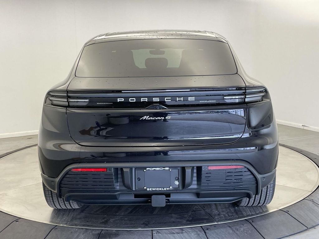 2025 Porsche Macan Electric 4