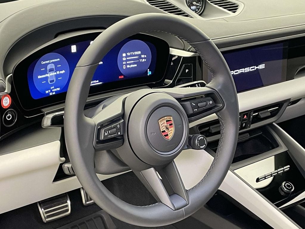 2025 Porsche Macan Electric 4S
