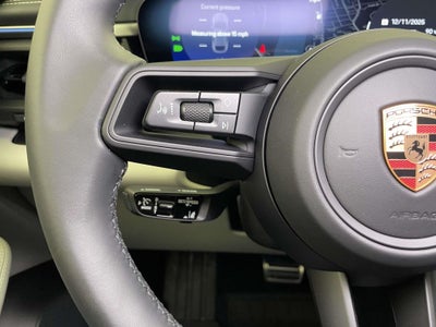 2025 Porsche Macan Electric 4S