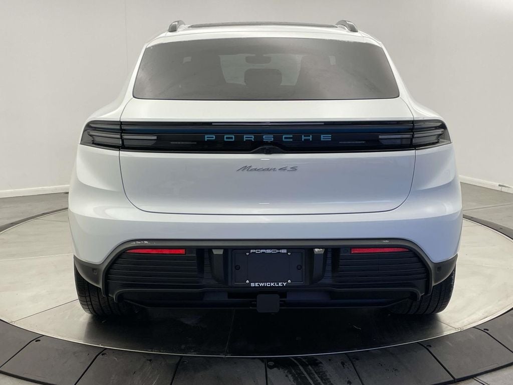 2025 Porsche Macan Electric 4S