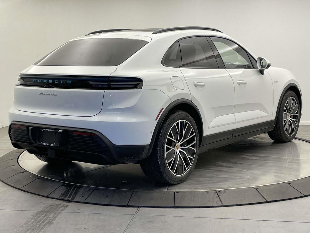 2025 Porsche Macan Electric 4S