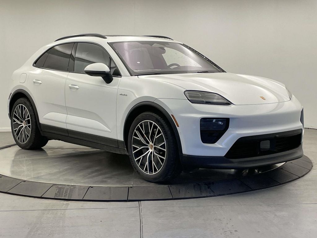 2025 Porsche Macan Electric 4S