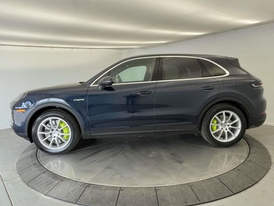 2024 Porsche Cayenne E-Hybrid Base