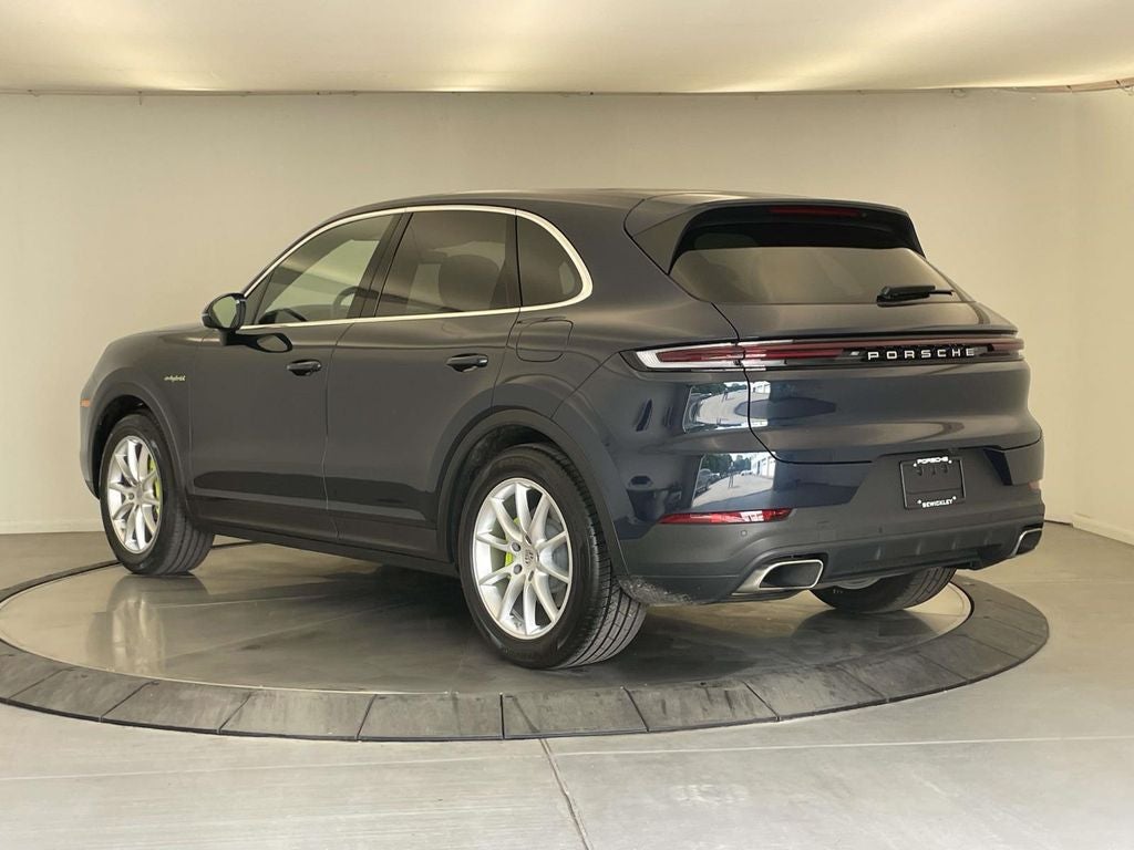 2024 Porsche Cayenne E-Hybrid Base
