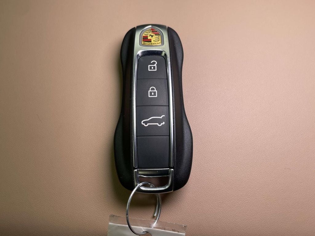 2024 Porsche Cayenne E-Hybrid Base