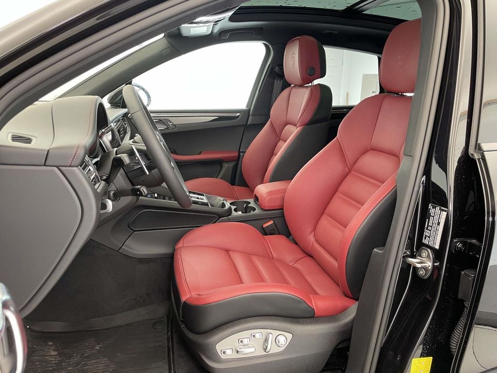 2026 Porsche Macan S