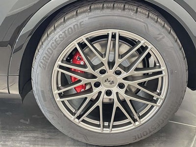 2025 Porsche Cayenne Turbo E-Hybrid Base