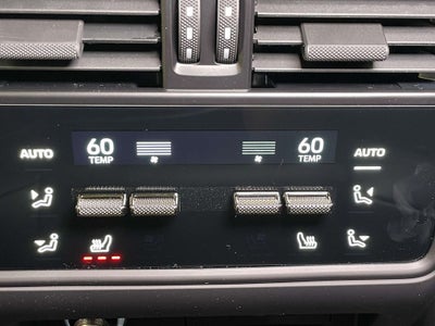 2025 Porsche Cayenne Turbo E-Hybrid Base