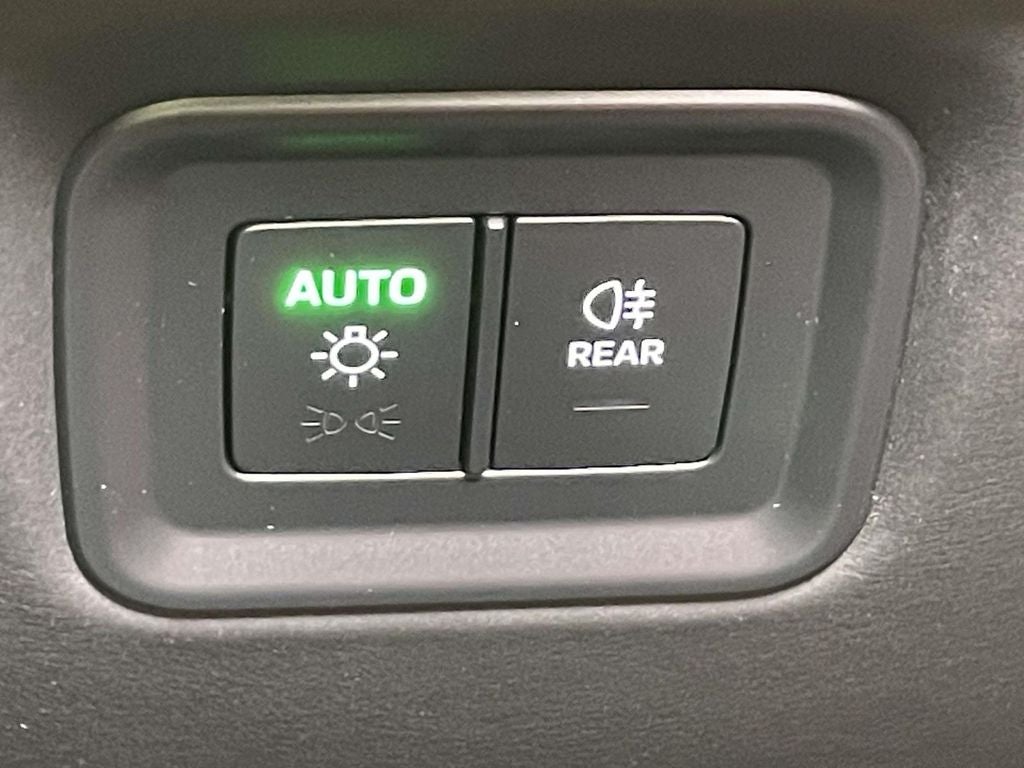 2025 Porsche Cayenne Turbo E-Hybrid Base