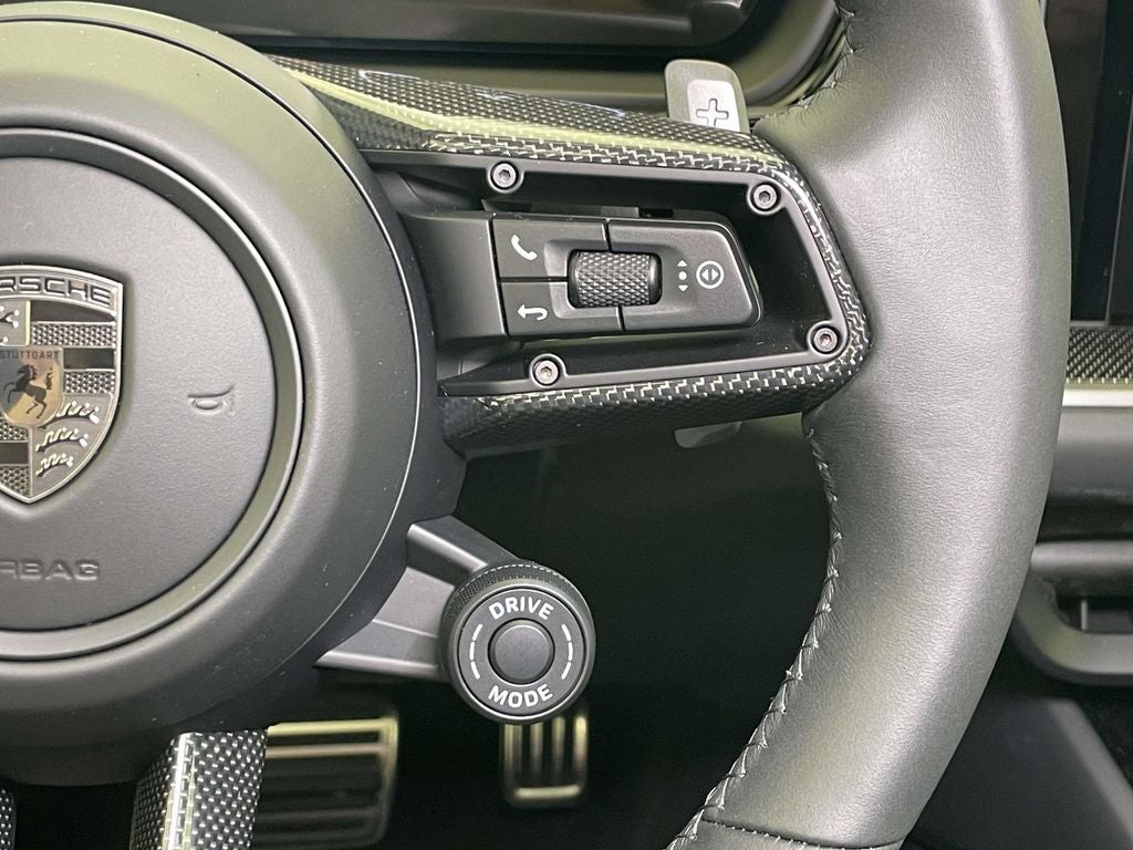 2025 Porsche Cayenne Turbo E-Hybrid Base