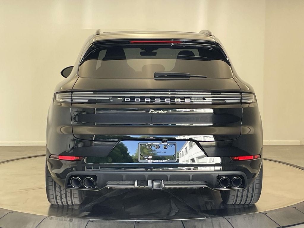 2025 Porsche Cayenne Turbo E-Hybrid Base