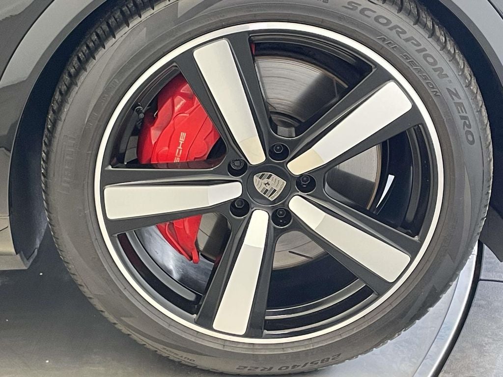 2025 Porsche Cayenne E-Hybrid Turbo