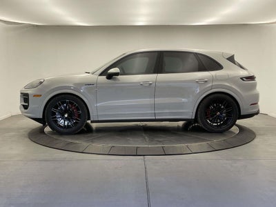 2025 Porsche Cayenne E-Hybrid S