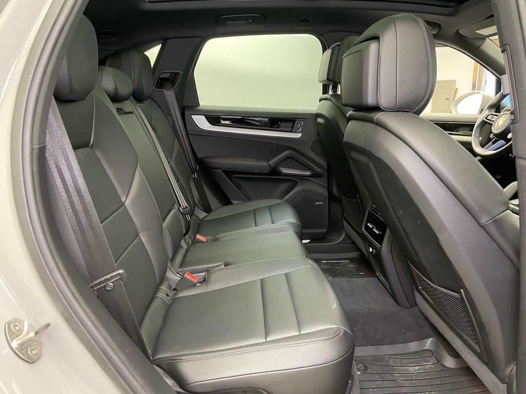 2025 Porsche Cayenne E-Hybrid S