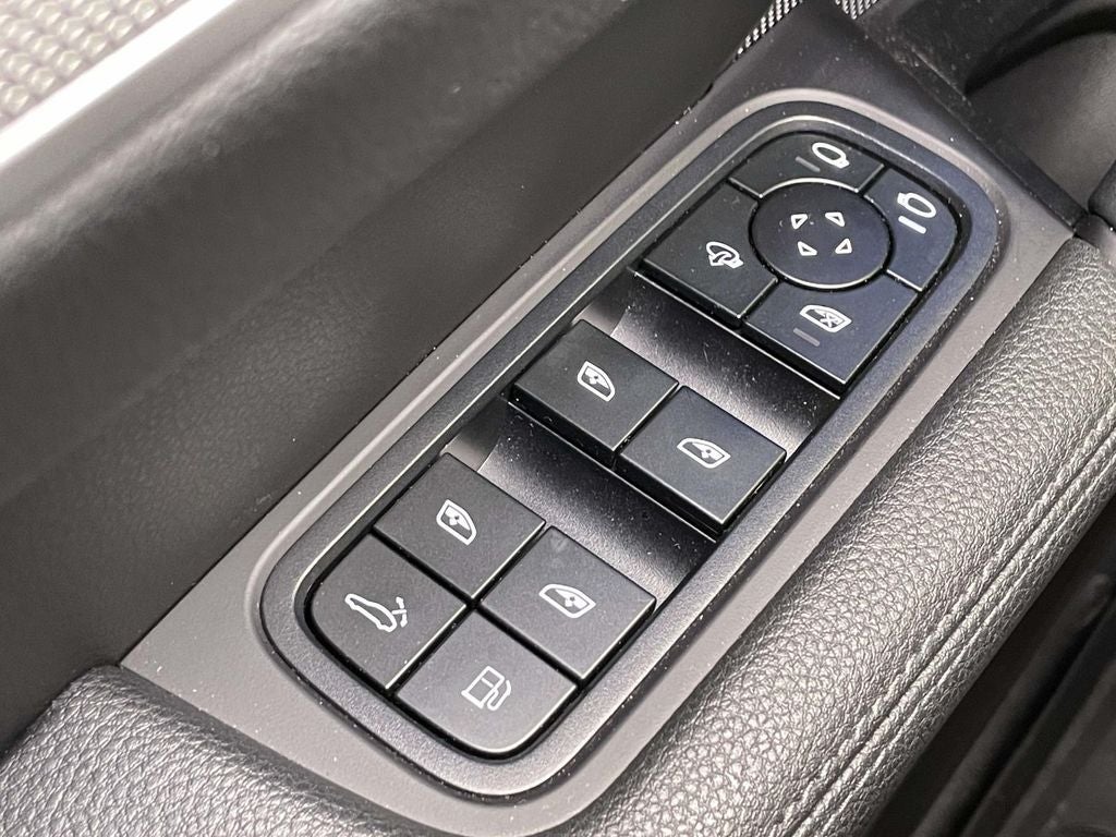 2025 Porsche Cayenne E-Hybrid S