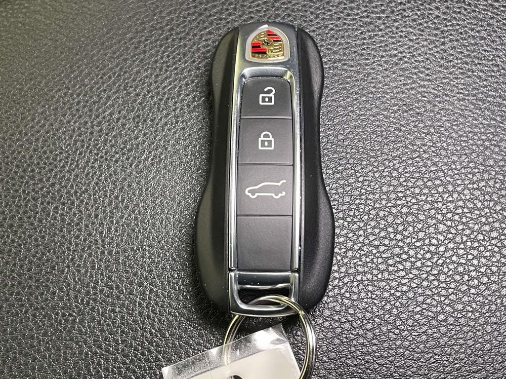 2025 Porsche Cayenne E-Hybrid S