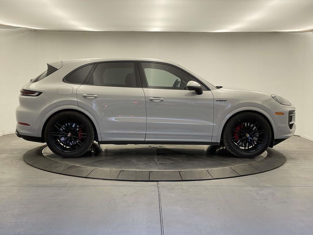 2025 Porsche Cayenne E-Hybrid S