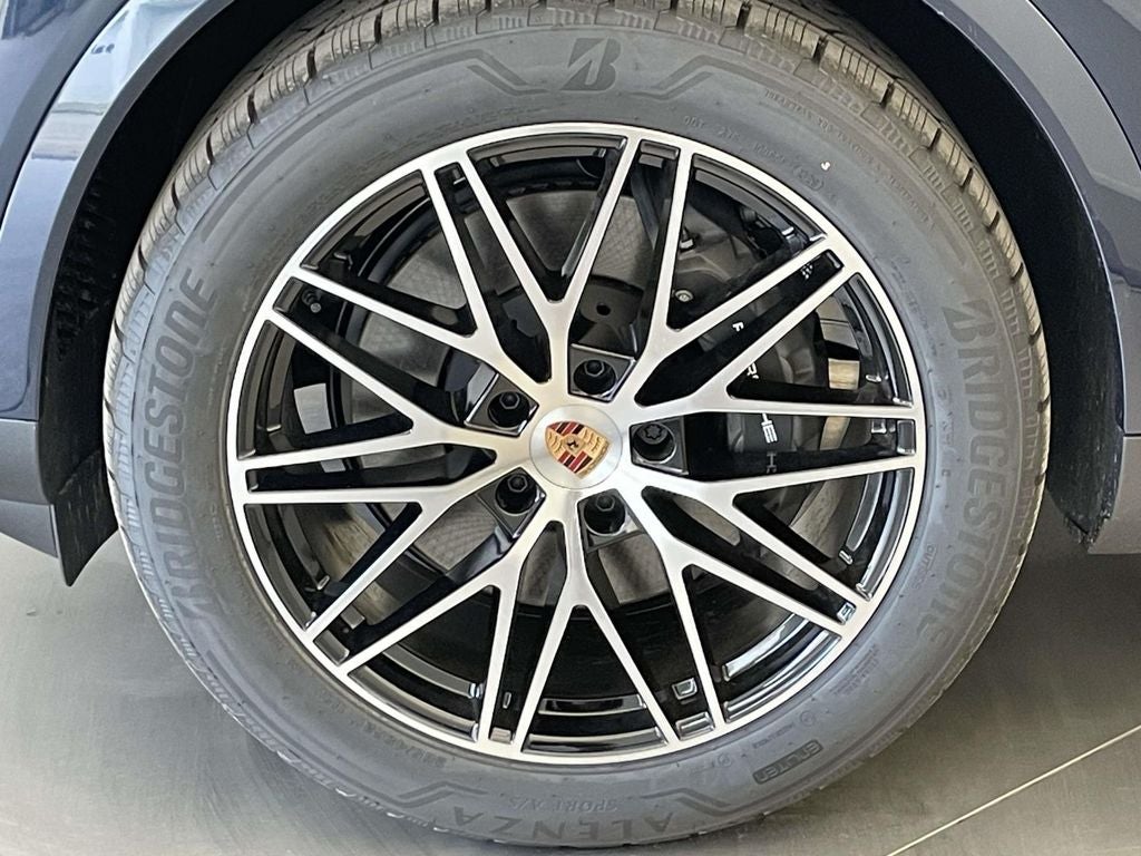 2026 Porsche Cayenne Coupe Base