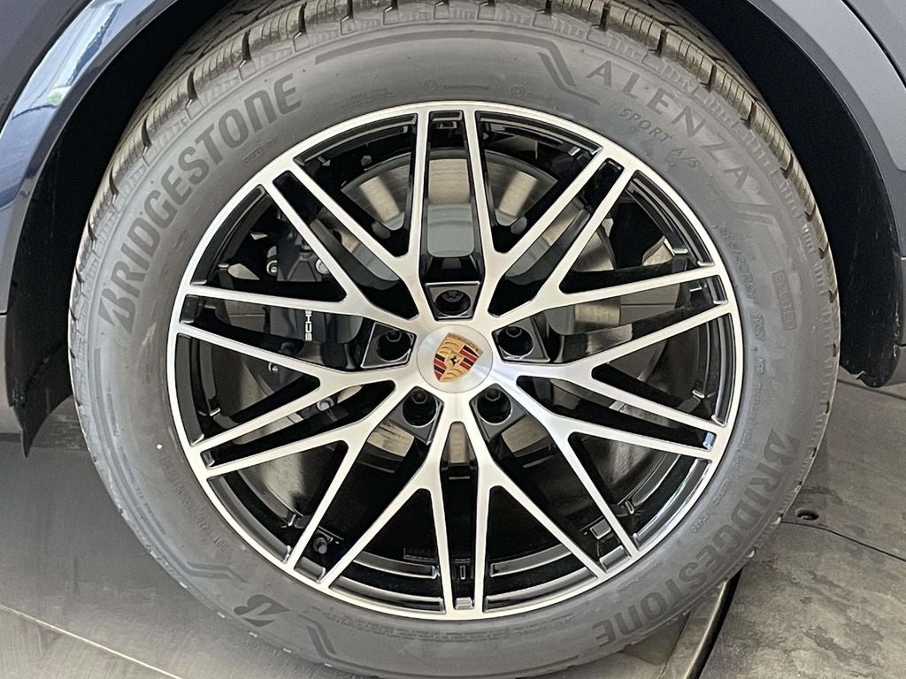 2026 Porsche Cayenne Coupe Base