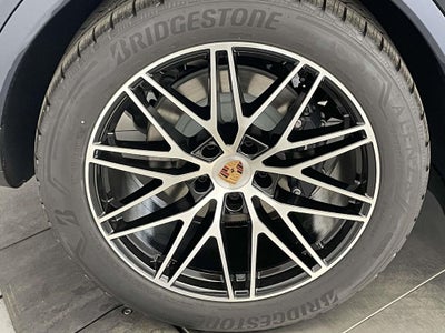 2026 Porsche Cayenne Coupe Base