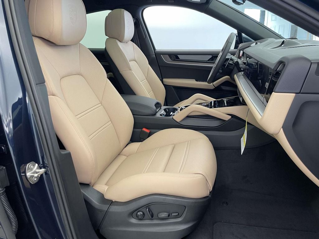 2026 Porsche Cayenne Coupe Base