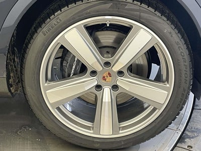 2026 Porsche Cayenne Coupe Base