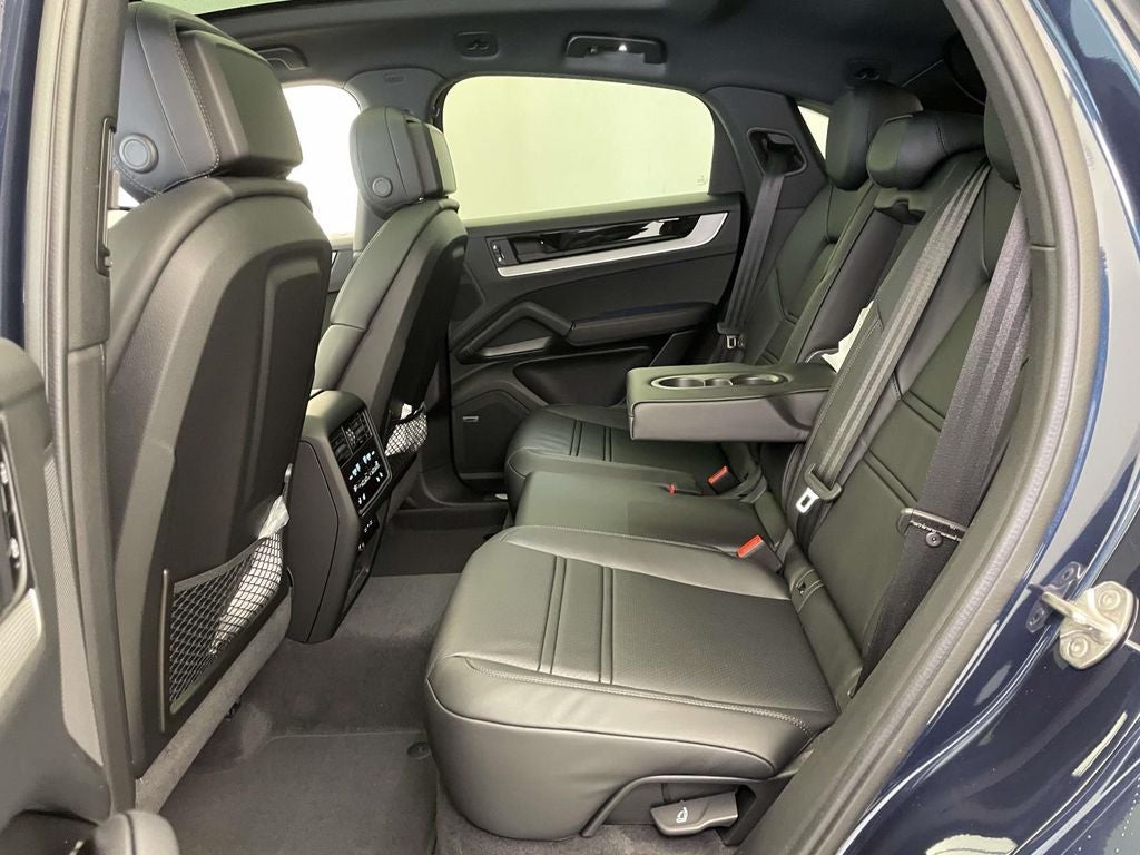 2026 Porsche Cayenne Coupe Base